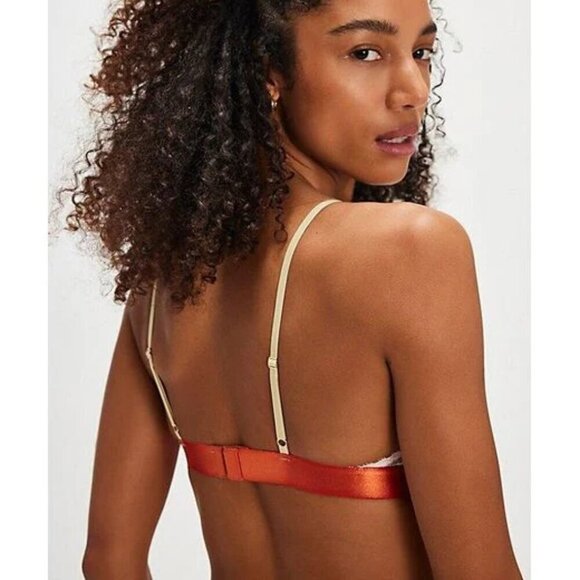 NWT Free People Intimately In Time Green Scoop Bralette - Picture 2 of 4